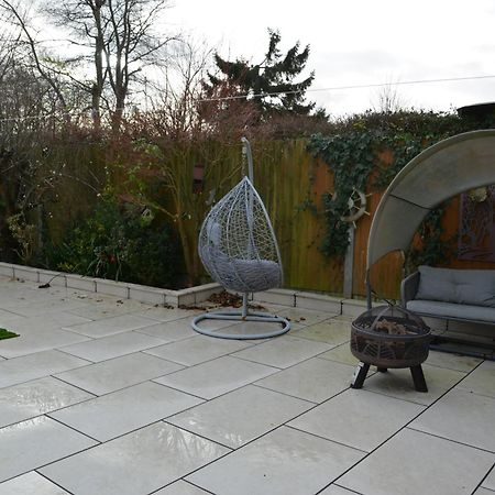 Cozy, Modern, Spacious 4 Bedroom House In London Romford Luaran gambar