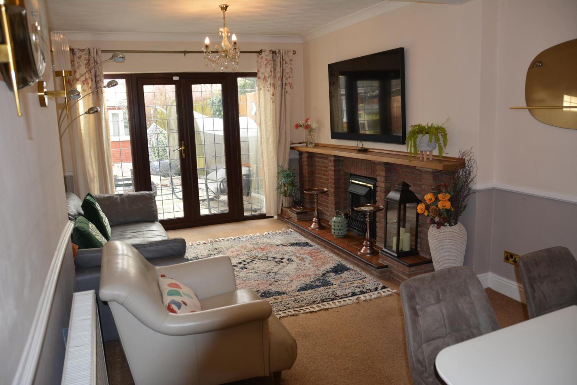 Cozy, Modern, Spacious 4 Bedroom House In London Romford Luaran gambar